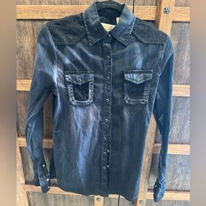 Shyanne Black Western Snap-Front Shirt with Embroidered Yoke